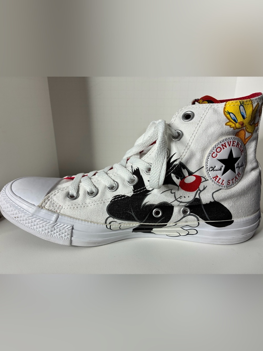 Looney Tunes Sylvester & Tweety Bird Converse - Picture 6 of 10